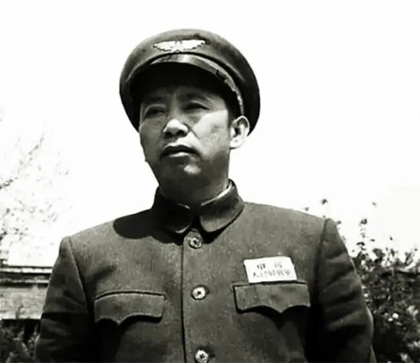 周恩来与刘亚楼