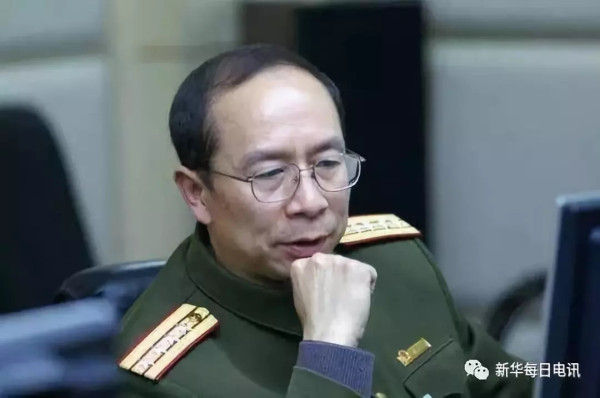 强国时代呼唤热血青年!