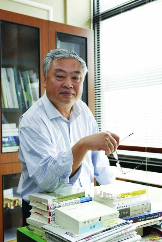 张顺洪:要从历史发展大势看历史事件和人物 —兼与沈志华先生商榷(之一)