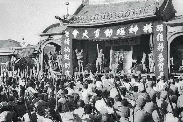 抗战改编红军时，蒋介石有哪些异想天开的计划？