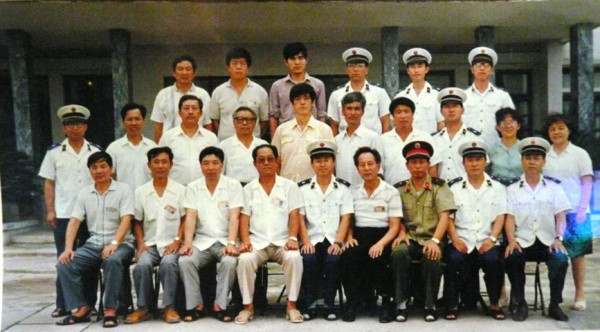 写下遗书、拍下生死照:惊心动魄的核潜艇极限深潜试验