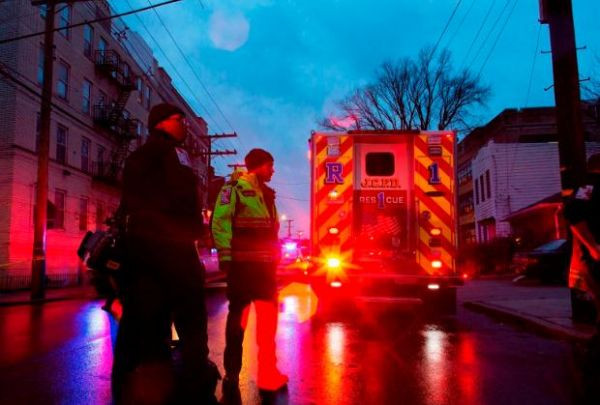 美国新州爆发激烈枪战大批警力集结