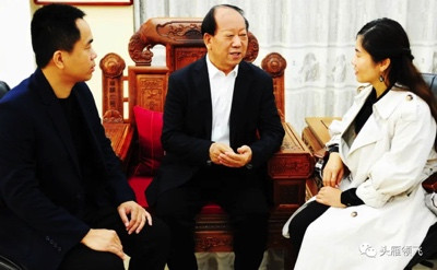 侯二河:一个坚持集体致富的村党支部书记