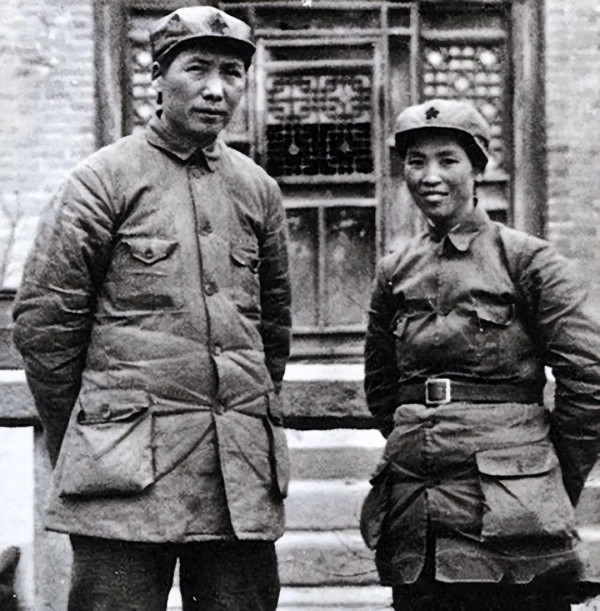 长征路上贺子珍的亲弟弟犯错被执行枪毙,毛主席什么反应?