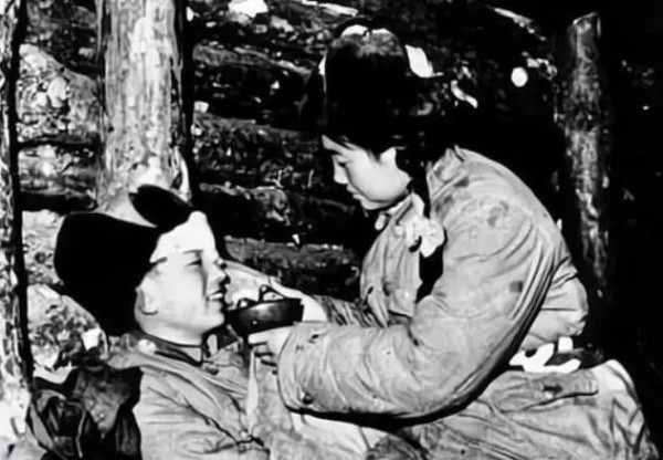 河北一位老人,住院没钱被停药,医院:真不知她是志愿军一等功臣