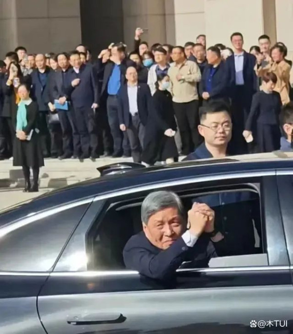 王树国为什么说“忘记什么都可以，但不可以忘记祖国”？