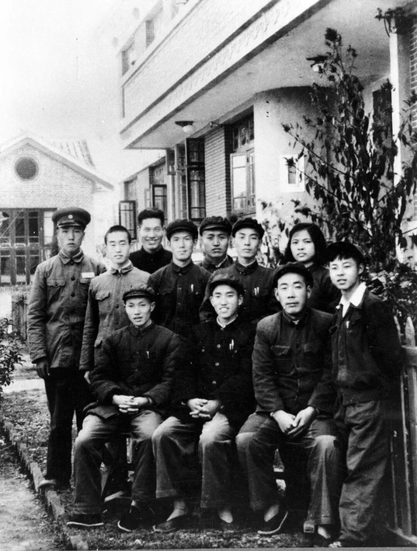 有限与无限：重读雷锋的15篇日记