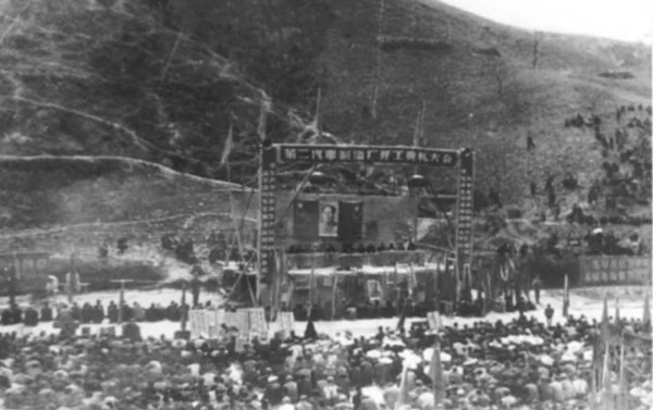 武汉市区有条长达13公里的主干道为何叫东风大道?