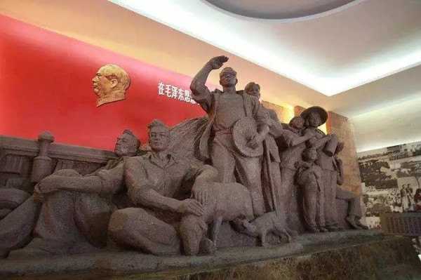 郭松民:伟人诞辰,有几只苍蝇碰壁!
