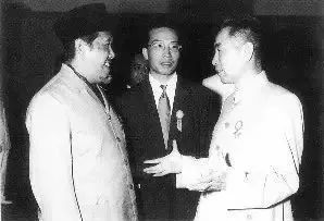 70年前，周总理如何躲过暗杀？