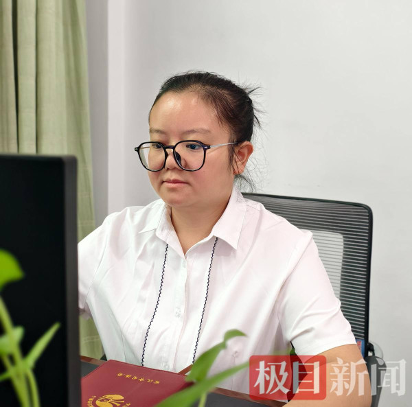 违背张桂梅忠告的女孩们,走出大山后又回到大山