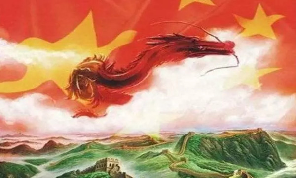 世界禁片：《美国-从自由到法西斯》，上映后导演就神秘死亡