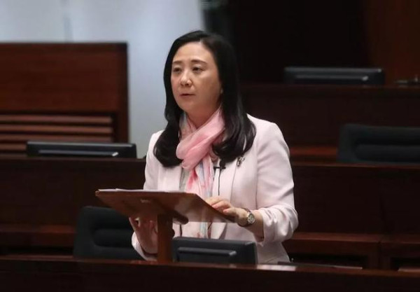 首次！香港将重惩30名煽暴教师