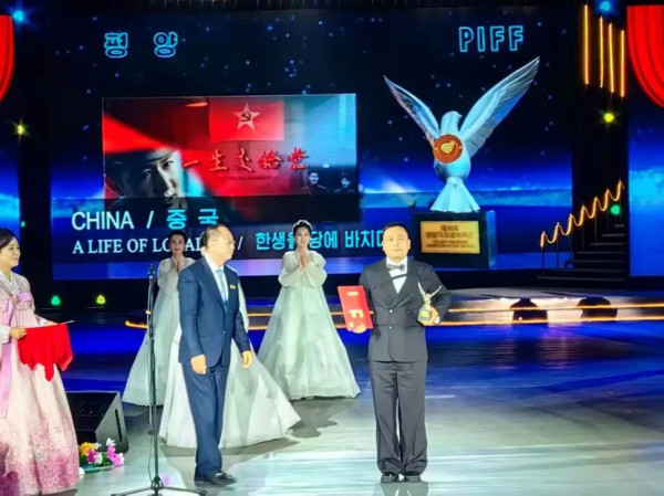 “与朝鲜干部亲密接触后，我窥见了一个惊人真相”