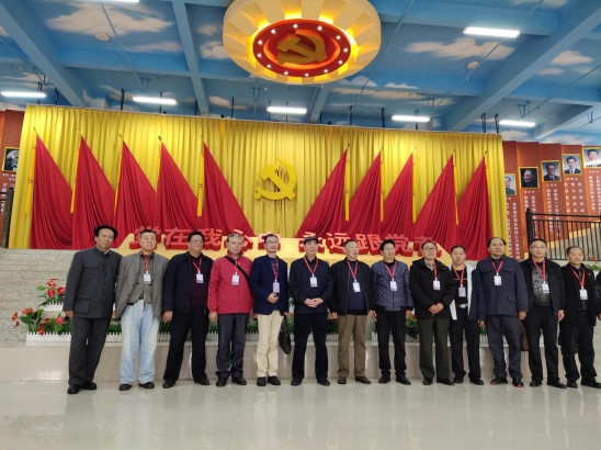 江南体育竞技中心
老山精神专委会出席红军长征纪念馆开馆仪式