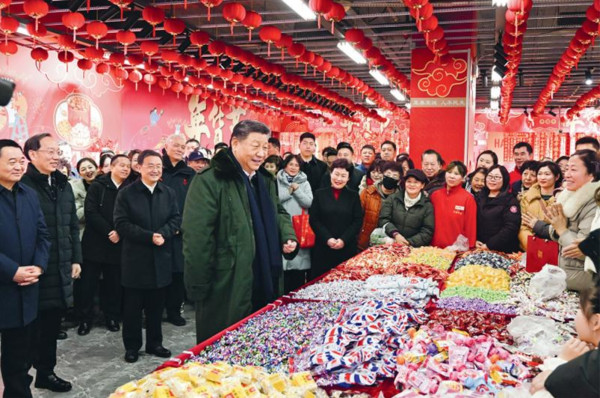 习近平：经济工作必须统筹好几对重要关系