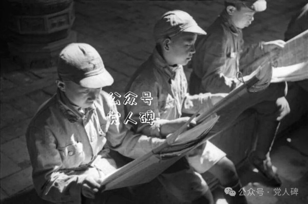 党人碑：从日本侵华时的奴化教育看课本为啥必须讲政治？
