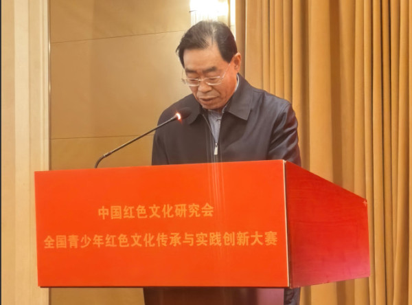 石太林致辞：让青少年崇尚英雄、学习楷模、铭记历史是一份不容推却的责任
