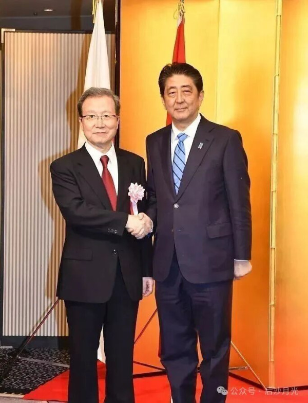 日本“降级”中日关系，透着一股绝望的气息！