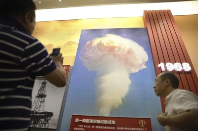 喜报贴到单位门口,他们为何沉默
