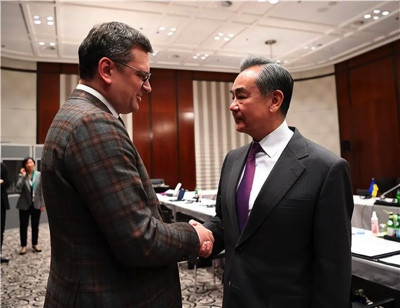 这次中国硬气亮牌:美国随你放马过来,中国必将奉陪到底!
