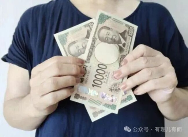 日本GDP崩到“连滚带爬”！