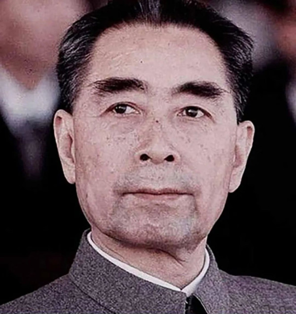 粗茶淡饭情意浓：周总理的特别“家宴”