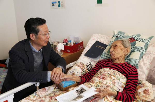 全根先：在革命的大熔炉里锻炼和成长