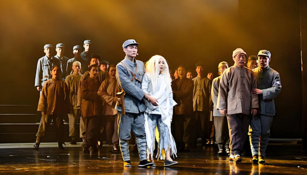 从炊事员怼贺敬之“等你把黄世仁枪毙了再给你菜吃”说起