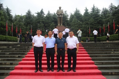 文白:致力共同富裕的老板白利国的韶山情缘