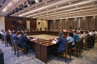 红会与习水县委县政府举办红色文化传承与创新发展座谈会