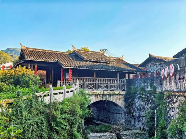 习近平:对红军和老区苏区的感情一直都在我心里