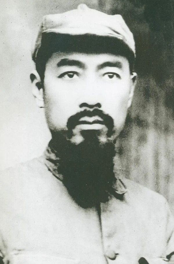 周恩来与刘亚楼