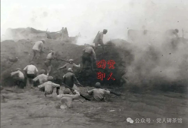 人民军队独一无二！不同于“国军”，不同于苏军