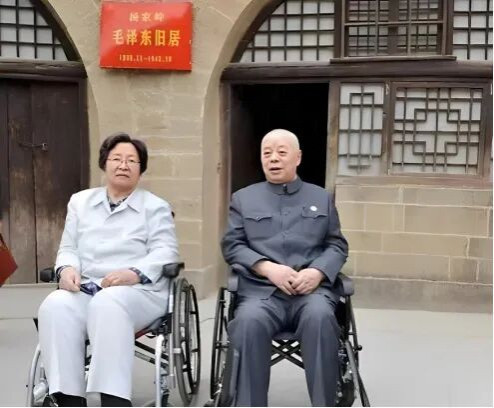 李讷:感谢父亲对我的严厉要求