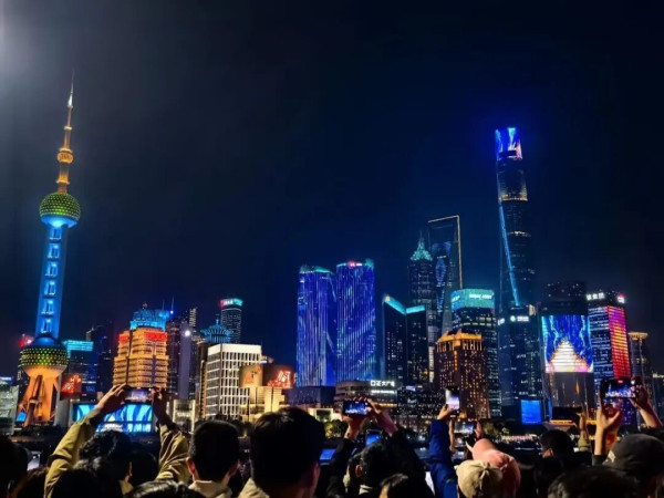“发达国家”老外来华后直言：中国很先进，我们落后太多了