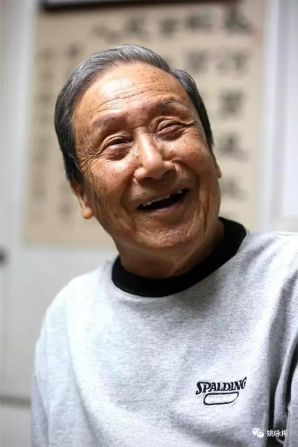 贺敬之:人应该怎样生,路应该怎样行