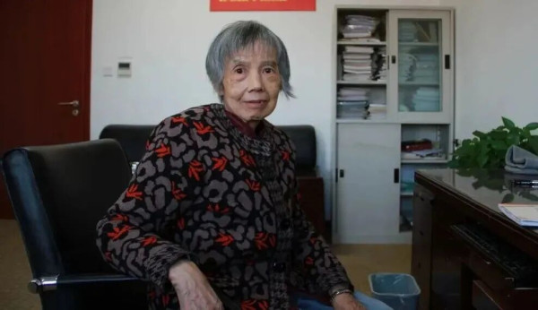 胡伟武:“中国这么大一个国家,怎么能没有自己的CPU呢?”