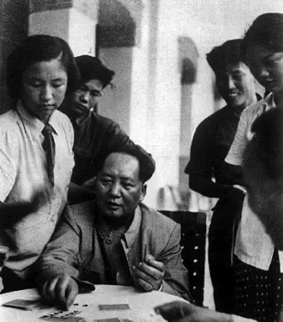 毛主席诞辰129周年:以100张罕见照片来缅怀他老人家!