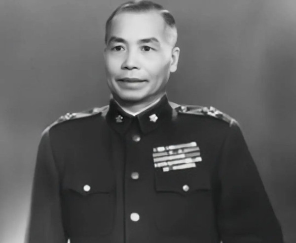 李宗仁对蒋介石的几个评价太精准，张学良百分百赞同