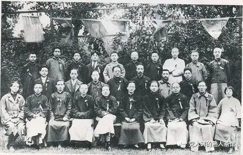 共产党员毛泽东是如何当好国民党中央宣传部部长的?