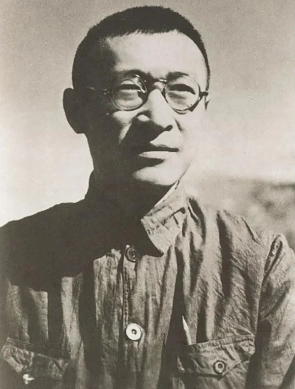 王稼祥为确立毛泽东领导地位作出的不可替代的贡献