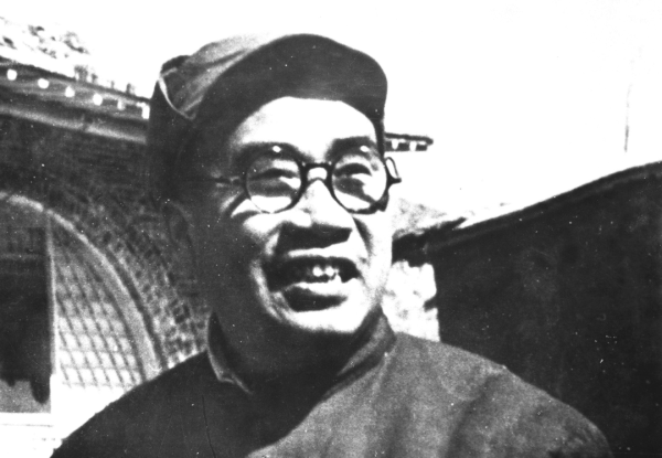 和群众打成一片的朱德总司令