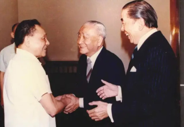 新中国外汇史：当年是如何顶住禁运和制裁的？
