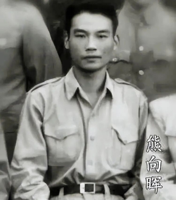 现代谍报大师董必武