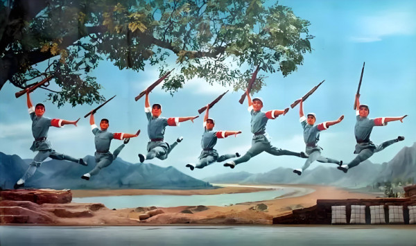 从炊事员怼贺敬之“等你把黄世仁枪毙了再给你菜吃”说起