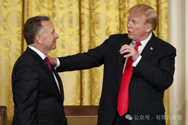 美国国家安全委员会的雇员们也成了丧家犬