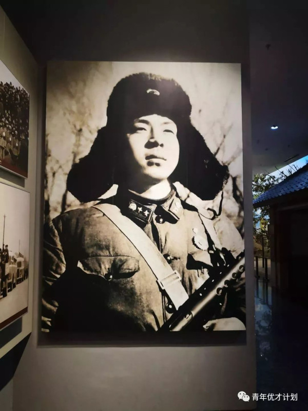 习近平：有人说雷锋傻，那是因为他们不能理解崇高