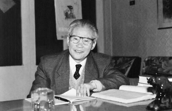4岁成孤儿,8岁入狱……他用一生为祖国做了两件大事