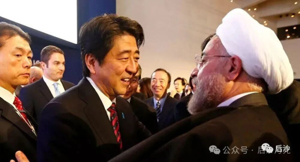 高市早苗谄媚，一无所获，还遭羞辱！